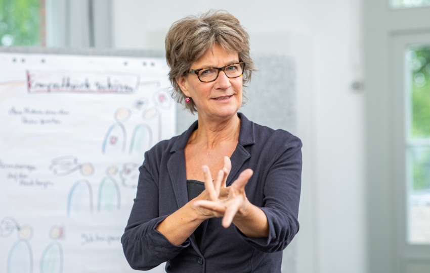 Was ist aktives, einfühlsames Zuhören? Nutzen und Grenzen, Ablauf sowie falsche Annahmen